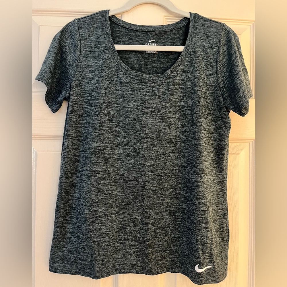 Nike Women's Heathered Gray Dri-fit Tee